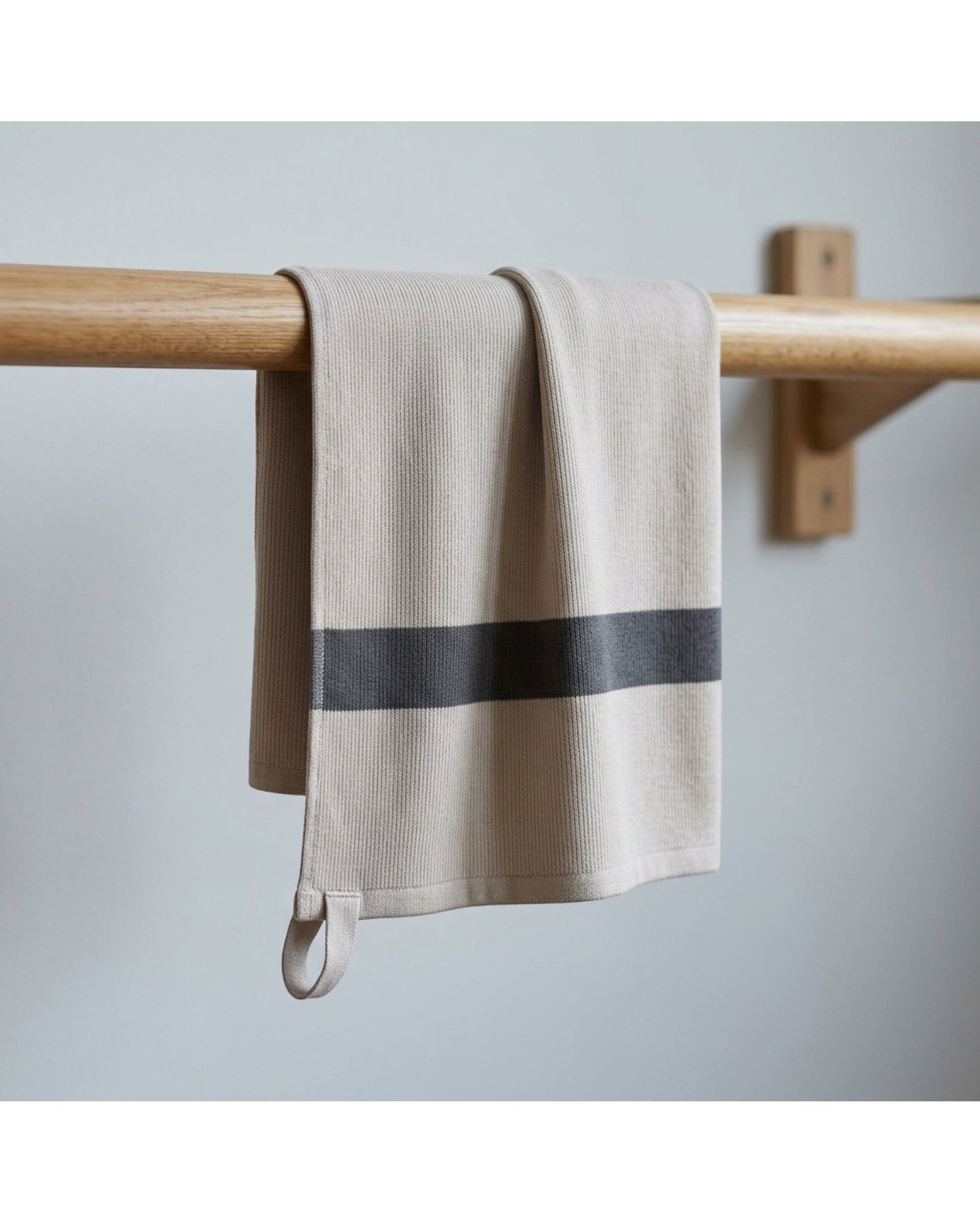 Latce Bamboo Viscose Cotton Training Towel 90 x 40 cm Stone - Lifestyle view